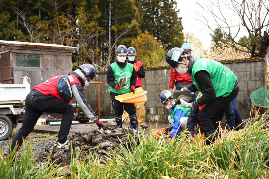 初めての方向け。災害ボランティア活動への参加方法や心得【基礎知識】