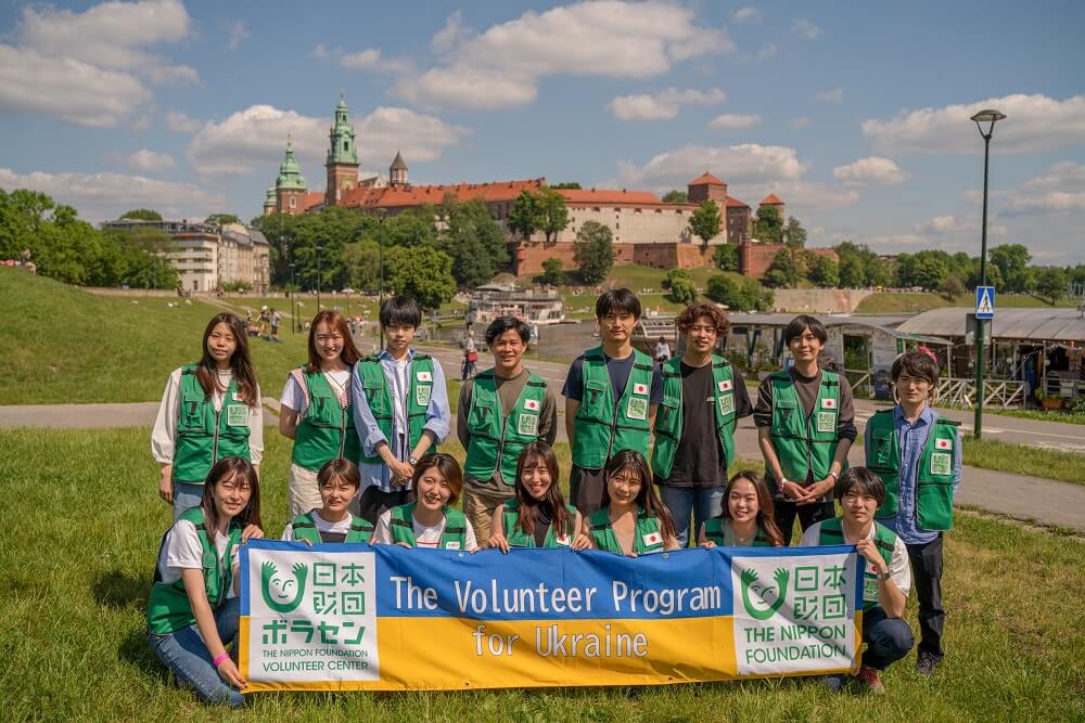 海外ボランティアの集合写真