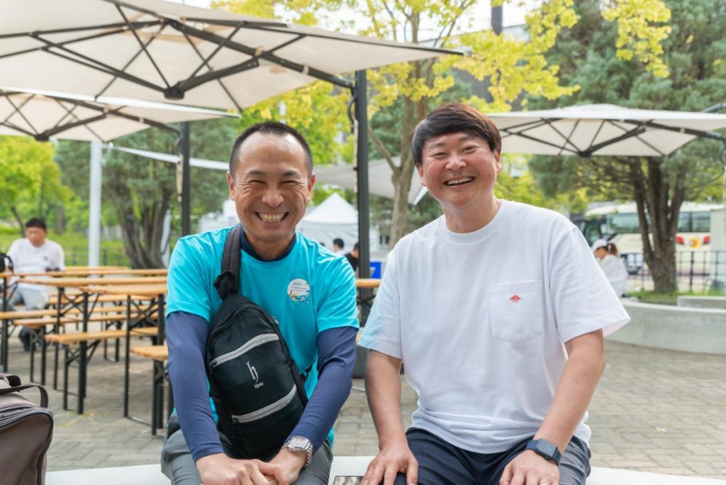 二宮雅也さんとボランティアの木田健二さん