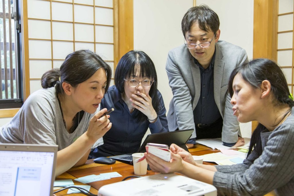 プロボノとしてボランティアに取り組む社会人